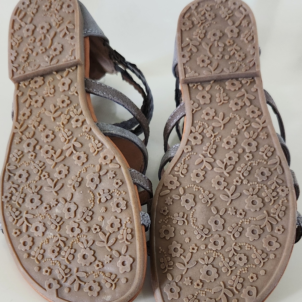 Authentic American Heritage Gray and Brown Sandals with Beaded Design - Picture 3 of 4